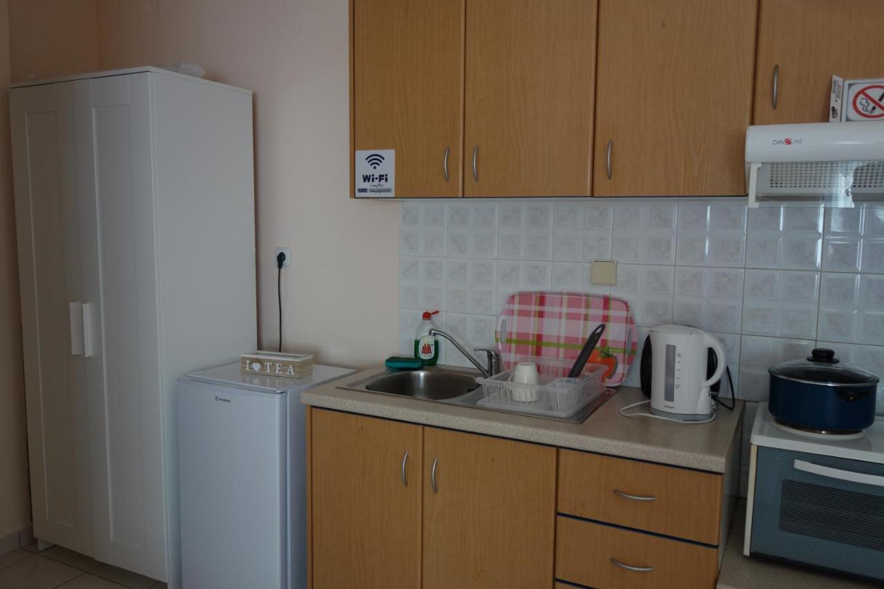Néa Khilí Kiki'S Cosy Apartments מראה חיצוני תמונה