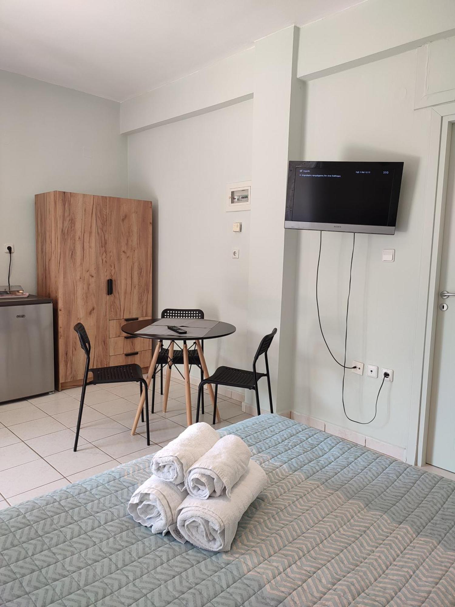 Néa Khilí Kiki'S Cosy Apartments מראה חיצוני תמונה